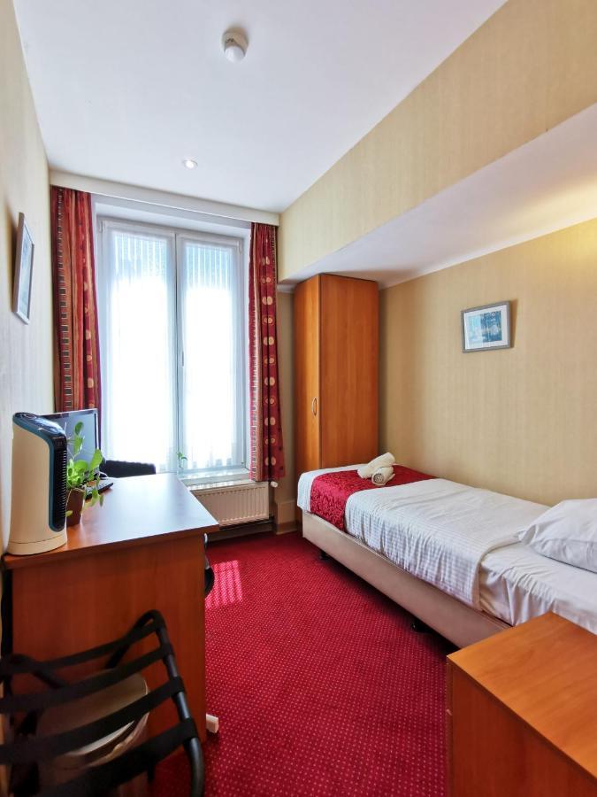 Hotel Cardiff Ostend Room photo